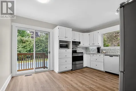 2 Birdstone Avenue Ottawa ON K2S 0S2