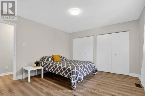 2 Birdstone Avenue Ottawa ON K2S 0S2