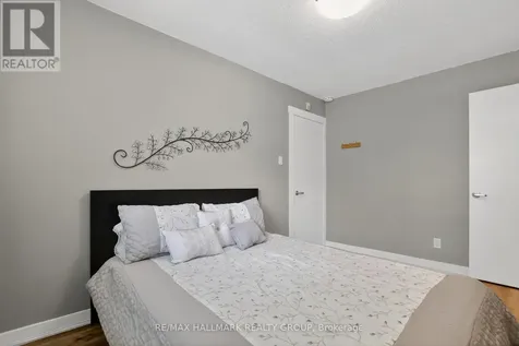 2 Birdstone Avenue Ottawa ON K2S 0S2