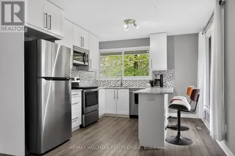 2 Birdstone Avenue Ottawa ON K2S 0S2