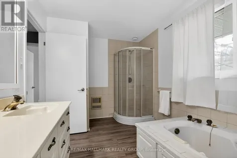 2 Birdstone Avenue Ottawa ON K2S 0S2