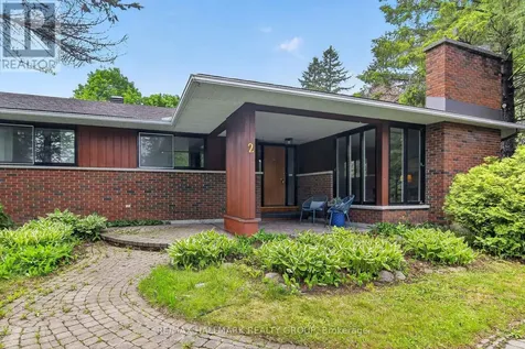 2 Birdstone Avenue Ottawa ON K2S 0S2