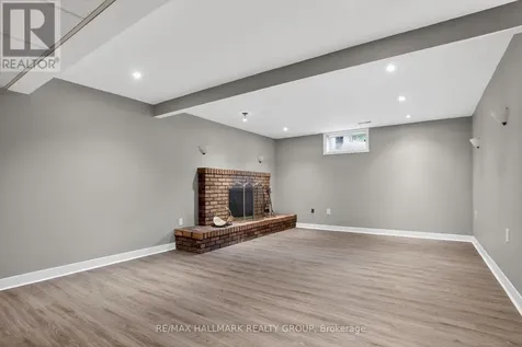 2 Birdstone Avenue Ottawa ON K2S 0S2