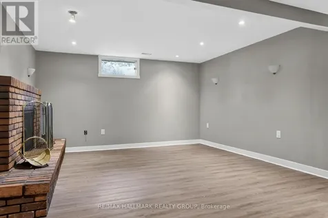 2 Birdstone Avenue Ottawa ON K2S 0S2