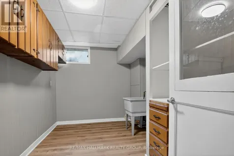 2 Birdstone Avenue Ottawa ON K2S 0S2