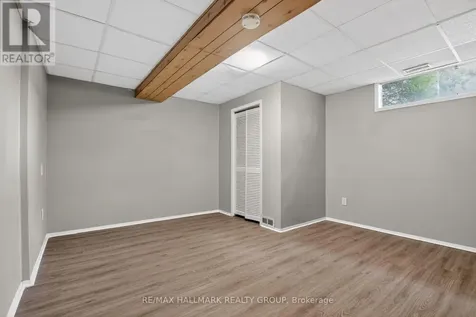 2 Birdstone Avenue Ottawa ON K2S 0S2