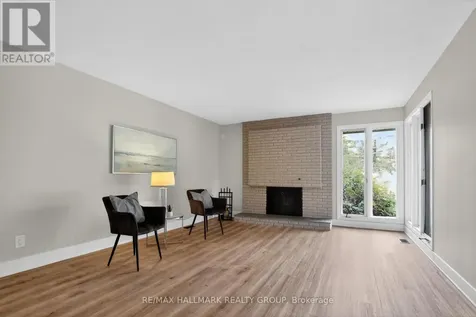 2 Birdstone Avenue Ottawa ON K2S 0S2