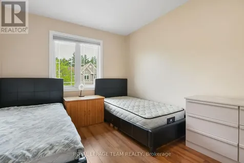 415 Galatina Way Ottawa ON K2K 0E7