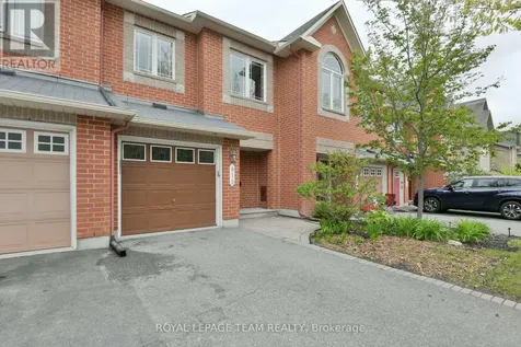 415 Galatina Way Ottawa ON K2K 0E7