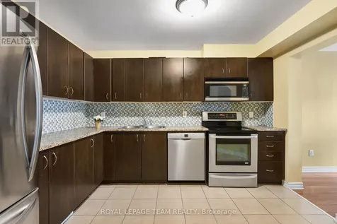 415 Galatina Way Ottawa ON K2K 0E7