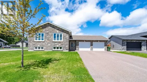 3 Nile Street Petawawa ON K8H 0E8