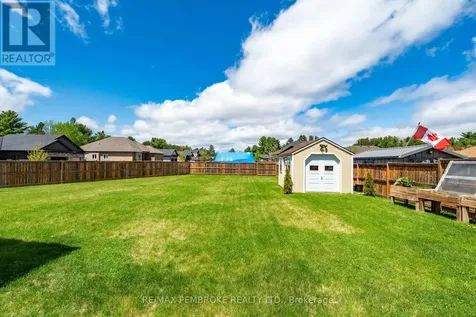 3 Nile Street Petawawa ON K8H 0E8