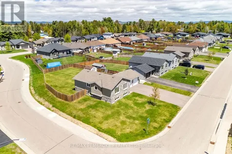 3 Nile Street Petawawa ON K8H 0E8