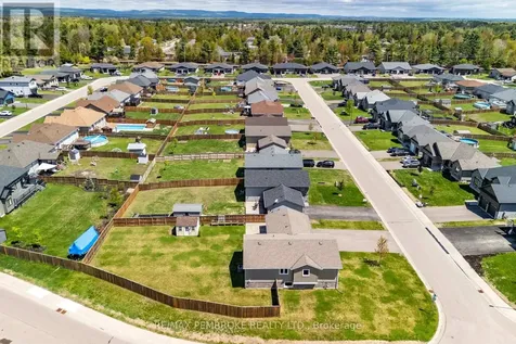 3 Nile Street Petawawa ON K8H 0E8
