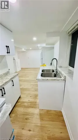 32 Southdale Avenue Kitchener ON N2M 3V5