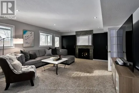 104 Laurie's Court Blue Mountains ON L9Y 0L4