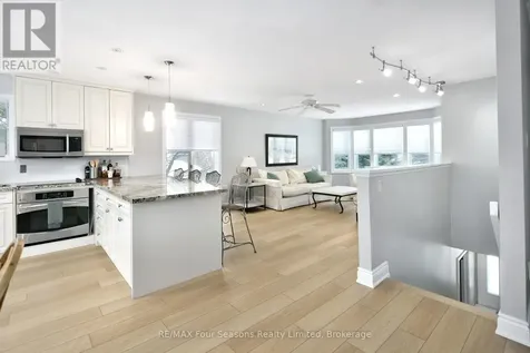 104 Laurie's Court Blue Mountains ON L9Y 0L4