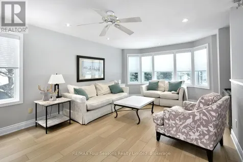 104 Laurie's Court Blue Mountains ON L9Y 0L4
