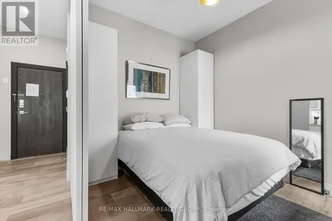 201 Maclaren Street Ottawa ON K2P 0L4