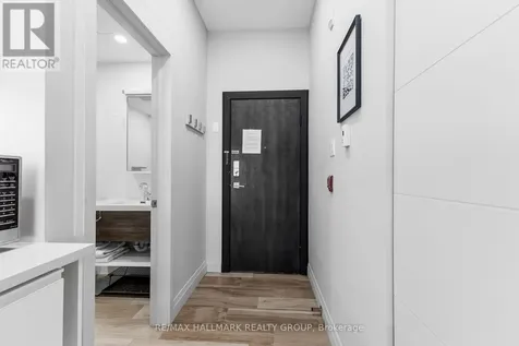 201 Maclaren Street Ottawa ON K2P 0L4