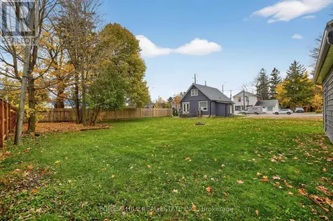 3 Elora Street North Mapleton ON N0B 1A0