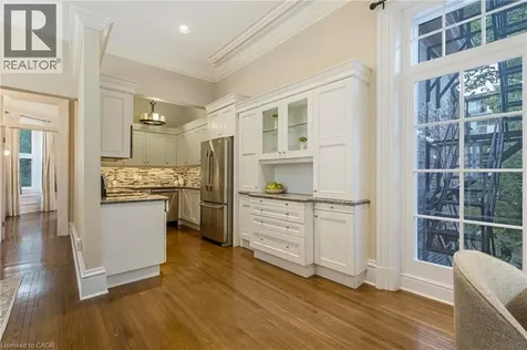 46 Herkimer Street Hamilton ON L8P 2G4
