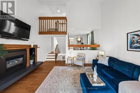34 Melville Drive Ottawa ON K2J 2E9