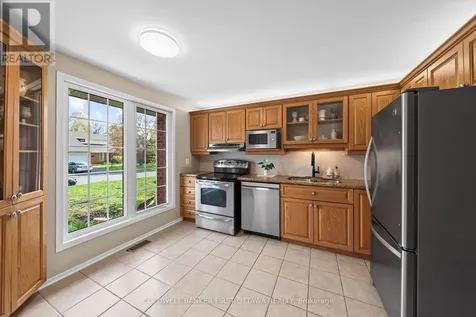 34 Melville Drive Ottawa ON K2J 2E9