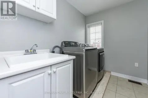 578 Dougall Avenue Caledon ON L7C 3Z4