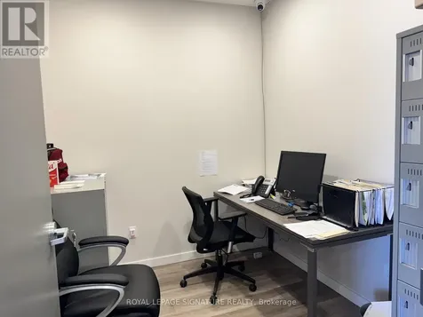 1252 Speers Road Oakville (qe Queen Elizabeth) ON L6L 5N9