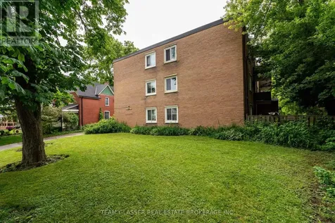 52 Hiawatha Street St. Thomas ON N5P 2T4