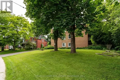 52 Hiawatha Street St. Thomas ON N5P 2T4