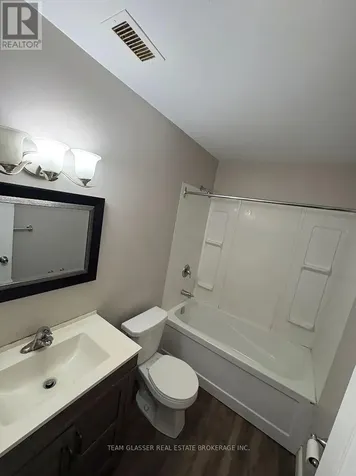 52 Hiawatha Street St. Thomas ON N5P 2T4