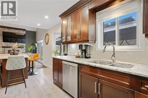 26 Telfer Court Cambridge ON N1T 1G3