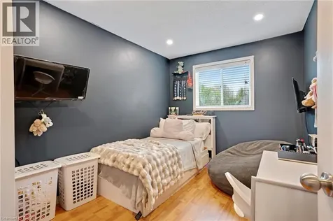 26 Telfer Court Cambridge ON N1T 1G3