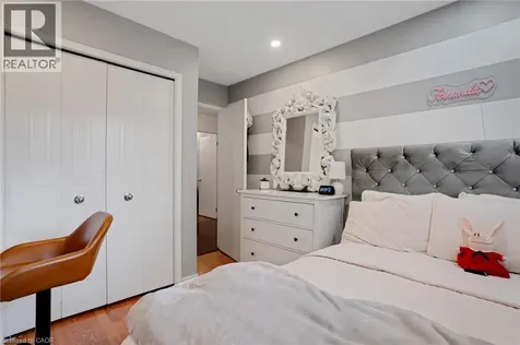 26 Telfer Court Cambridge ON N1T 1G3