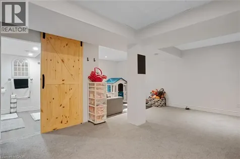 26 Telfer Court Cambridge ON N1T 1G3