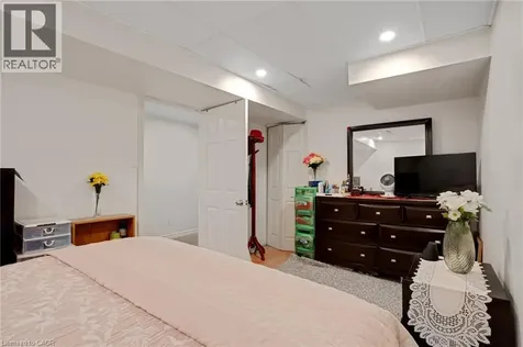 26 Telfer Court Cambridge ON N1T 1G3