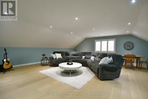 117 Stanley Street Collingwood ON L9Y 0G3