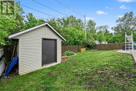 15 Pearl Street Smiths Falls ON K7A 5G2