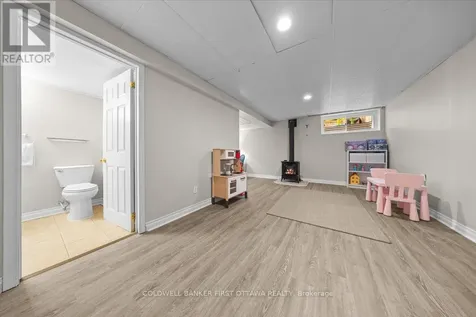 29 Heartleaf Private Ottawa ON K1T 3Z9