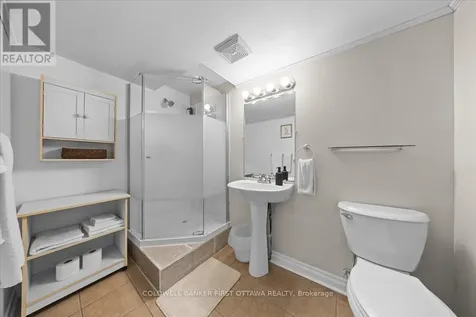 29 Heartleaf Private Ottawa ON K1T 3Z9