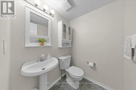 29 Heartleaf Private Ottawa ON K1T 3Z9