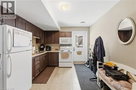 446 Scholfield Avenue North Welland ON L3B 1N2