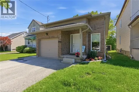 446 Scholfield Avenue North Welland ON L3B 1N2