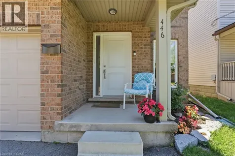 446 Scholfield Avenue North Welland ON L3B 1N2
