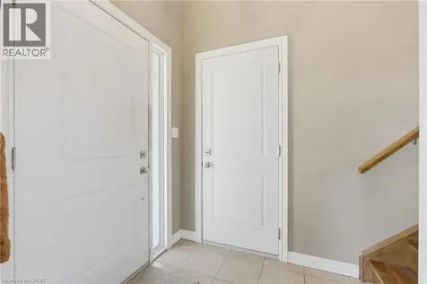 446 Scholfield Avenue North Welland ON L3B 1N2