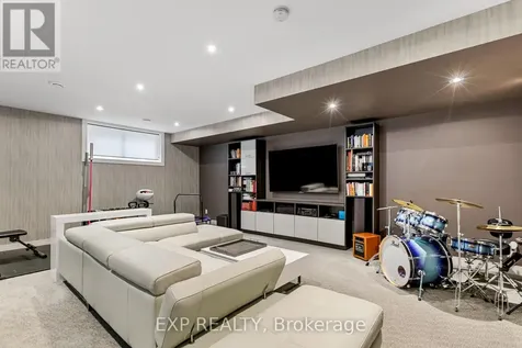 157 Wesley Avenue Ottawa ON K1Z 7A1
