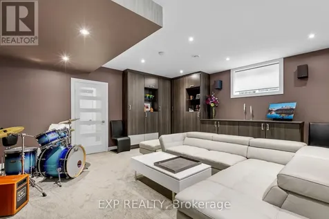 157 Wesley Avenue Ottawa ON K1Z 7A1