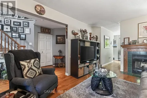 66 Daventry Crescent Ottawa ON K2J 4M8